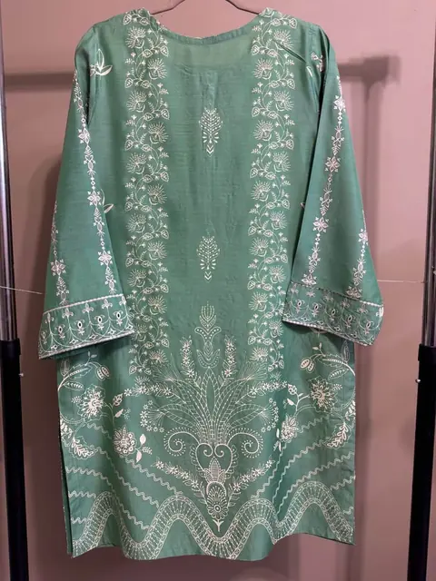 Viscose Embroidered Chikankari Kurti / Top, photo 5