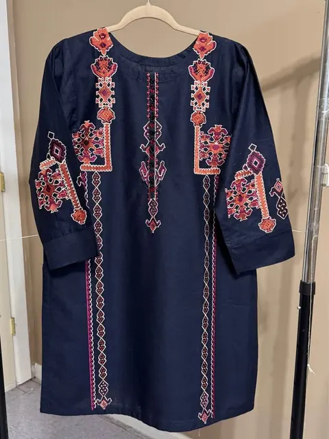 Blue Cotton Embroidered Kurti / Top, photo 3