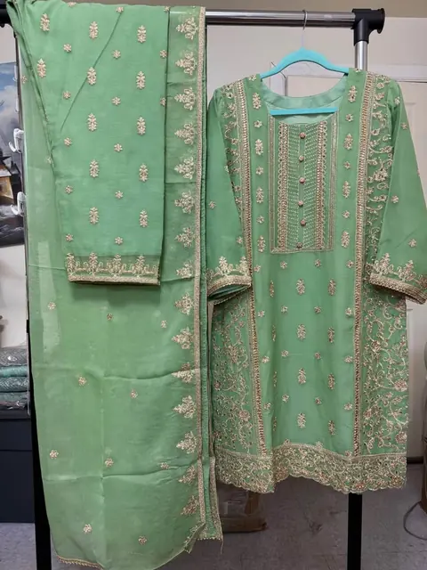 Green Chiffon Party Wear Dress, photo 4